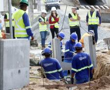 Obras de micro e macrodrenagem no municipio de Matinhos, que vão acabar com as enchentes e alagamentos nas ruas.. secretário do IAT Everton Luiz da Costa Souza deu coletiva para a imprensa no local das obras na praia de Caioba.