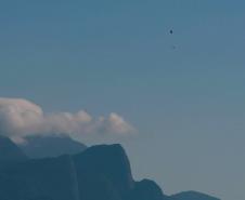 Foto de balão no céu