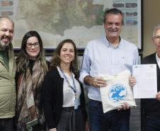 No Dia Mundial do Meio Ambiente, IAT formaliza acordo de cooperação com o Criadouro Onça Pintada para a reintrodução de animais silvestres nas Unidades de Conservação (UCs) do Paraná