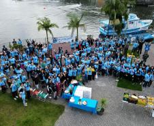Foto aérea de voluntários