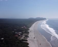 Foto aérea de costa