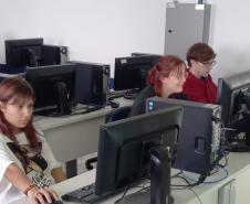 Oferecido gratuitamente pelo IAT em parceria com o Senac, curso de básico de Linguagem de Programação está animando os jovens de Matinhos