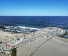 Vista aérea das obras na orla de Matinhos