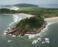 Foto aérea de paisagem da Ilha do Mel