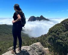 Foto de visitante no Pico Paraná