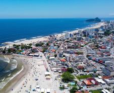 VISTA AÉREA DO PERÍMETRO URBANO LITORANEO PARANAENSE