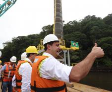 Comitiva governamental em Guaratuba