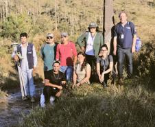 técnicos da diget posando para foto