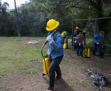 Foto de voluntários durante exercício de capacitação de brigadistas