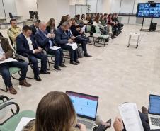 MEMBORS DO GOVERNO REUNIDOS 