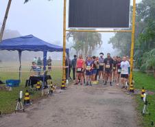 Foto de corredores durante corrida ecológica