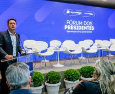 Foto do Governador Ratinho Júnior e demais autoridades em evento da Ocepar