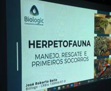 Foto de curso de manejo serpentes no Parque Lago Azul