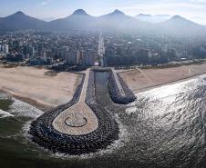 Foto aérea da nova orla de Matinhos