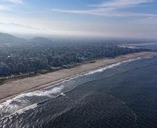 Foto aérea da nova orla de Matinhos