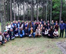 cenas do evento e de espécimes da flora