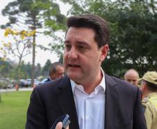 governador sendo entrevistado