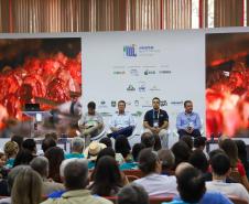 Foto de servidores do IAT em apresentação da ABETA