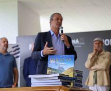 MON se transforma na casa da "muda 10 milhões" do programa Paraná Mais Verde