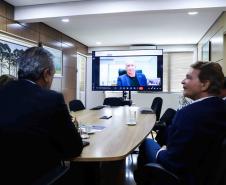 Reunião entre o secretário estadual do Desenvolvimento Sustentável, Everton Souza, e o prefeito de Foz, General Silva e Luna, sobre descentralização do licenciamento ambiental