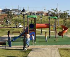 Foto de playground de parque urbano