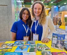 Foto de estande do Governo do paraná na exposição
