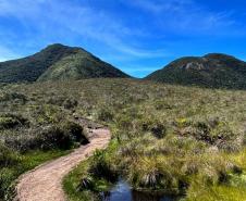 Foto de paisagem do Pico Paraná