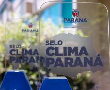 Foto do troféu do Selo Clima Paraná