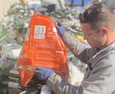 Foto de cooperativa de reciclagem