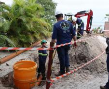 Foto de obras de saneamento da Ilha do Mel
