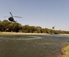 Foto de operação de queimada controlada no parque do Cerrado