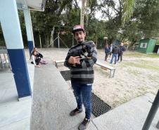 Passagem extra do CastraPet Paraná pela Ilha do Mel beneficia 102 animais