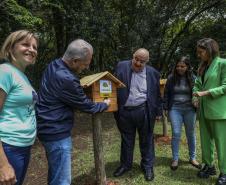 Foto de cerimônia de instalação de meliponários