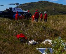 Nova estação meteorológica do Pico Marumbi vai orientar turistas e grupos de socorro