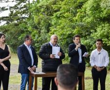 Foto de autoridades em evento