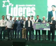 Foto de autoridades em evento