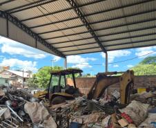 Operação em Laranjeiras do Sul aplica R$ 50 mil em multas por depósitos irregulares