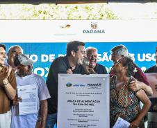 Governo entrega praça de alimentação e regularização fundiária para famílias da Ilha do Mel