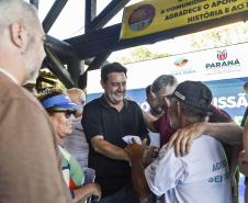 Governo entrega praça de alimentação e regularização fundiária para famílias da Ilha do Mel