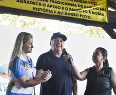 Governo entrega praça de alimentação e regularização fundiária para famílias da Ilha do Mel