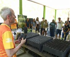 Foto de ação educativa do Um dia no Viveiro