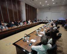 Foto de autoridades em evento