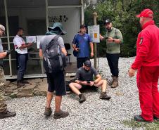 Foto de ação educativa no Pico Paraná
