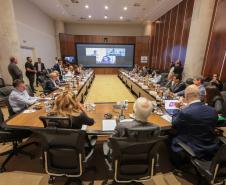 Foto de autoridades em evento