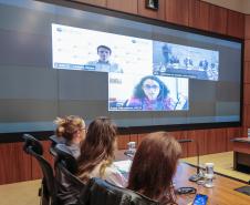 Foto de autoridades em evento