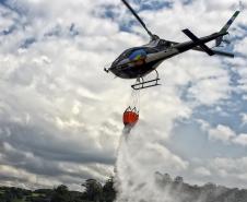 Foto de exercício de treinamento do IAT com helicóptero