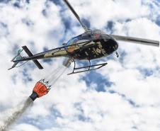 Foto de exercício de treinamento do IAT com helicóptero