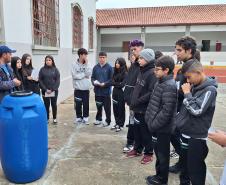 Foto de ação educativa sobre a água