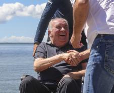 Foto de entrega da nova estrutura da Ilha das Cobras