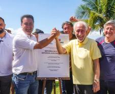 Foto de entrega da nova estrutura da Ilha das Cobras